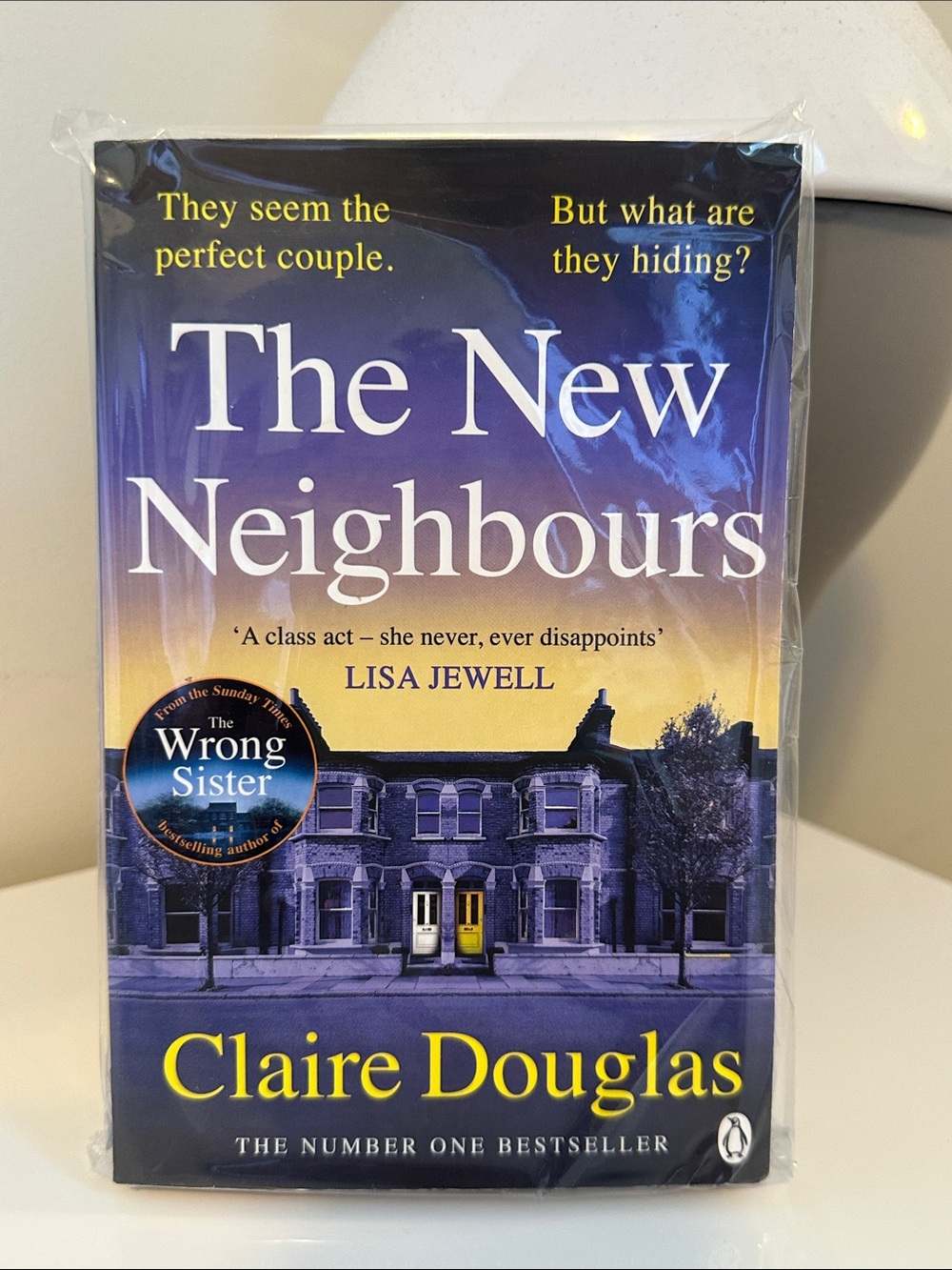 The New Neighbours: The suspense-filled No. 1 Sunday Times bestseller